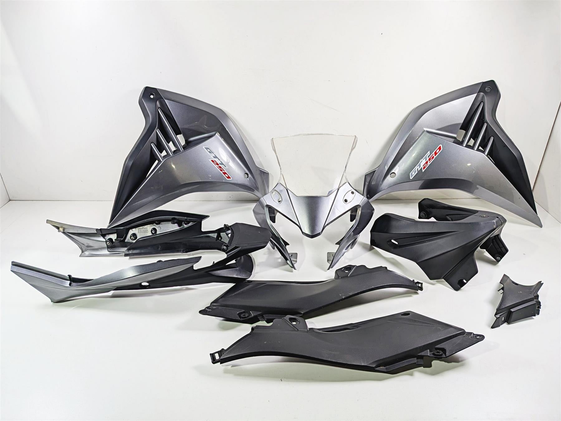 2023 Vitacci GTT 250 Nose Headlight Side Cover Tail Fairing Spoiler Belly Set {{ shop.shopifyCountryName }} - Mototech271