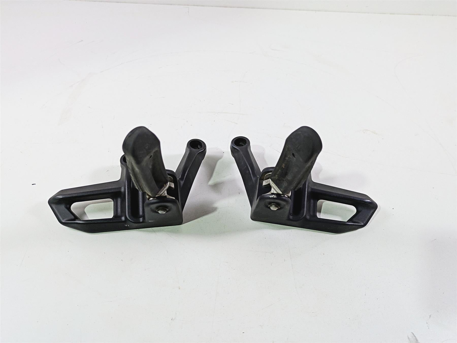 2020 KTM 1290 Super Adventure R Rear Passenger Footpeg Set 6030304800033S {{ shop.shopifyCountryName }} - Mototech271
