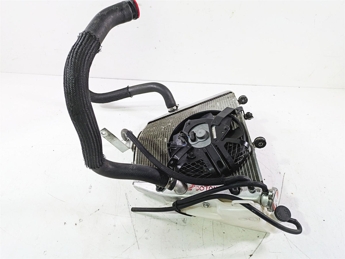 2016 Suzuki GSXR1000 Radiator Fan Reservoir Hoses Set - No Leaks 17710-47H10 {{ shop.shopifyCountryName }} - Mototech271