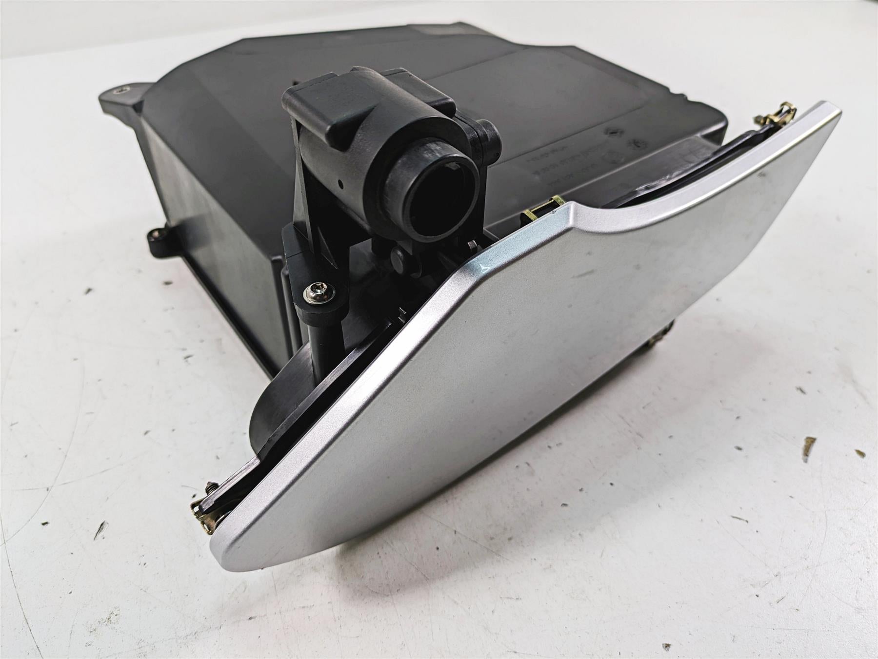2007 BMW R1200RT K26 Right Glove Box & Titan Silver Lid 46637681544 {{ shop.shopifyCountryName }} - Mototech271