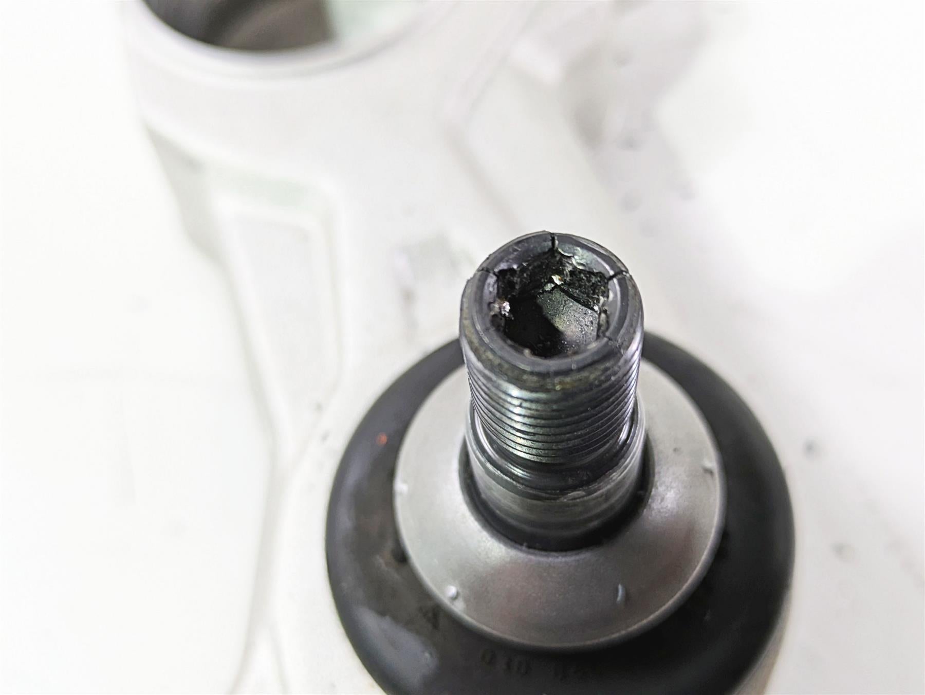 2018 BMW R1200GS GSW K50 Lower Triple Tree Ball Joint - Read 31429467888 {{ shop.shopifyCountryName }} - Mototech271
