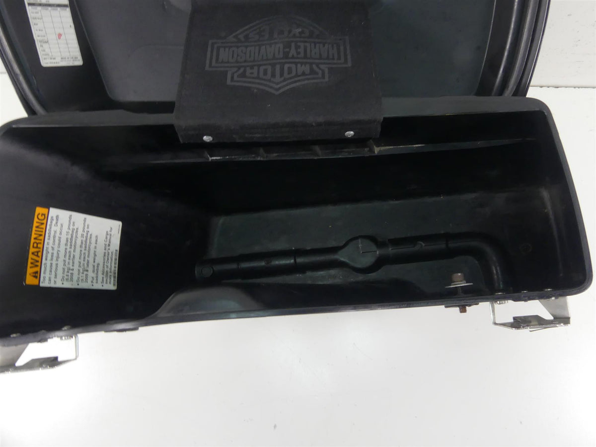 2013 Harley Touring FLTRX Road Glide Saddlebag Saddle Luggage Bag Set 90752-93 {{ shop.shopifyCountryName }} - Mototech271