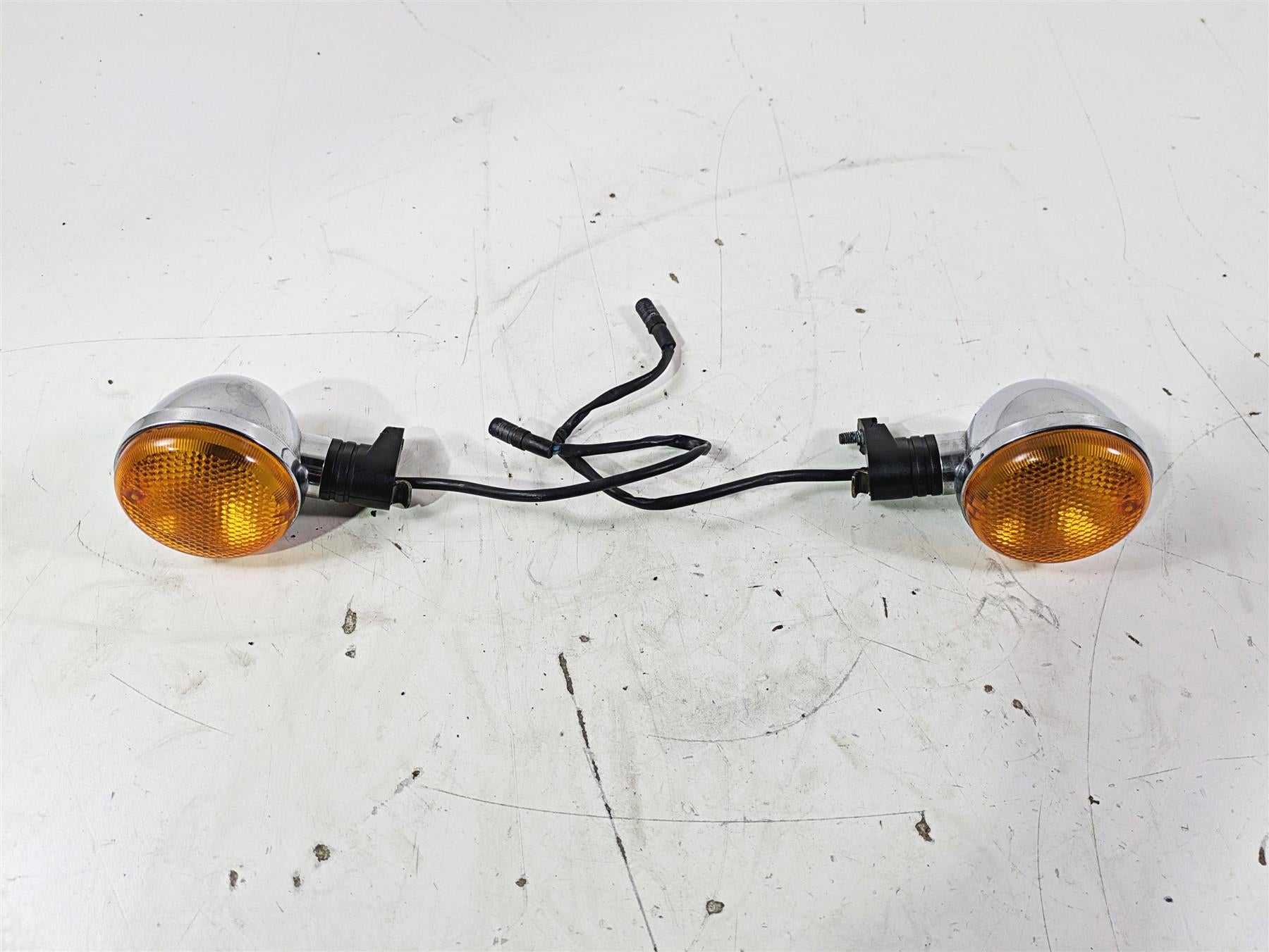 1998 Moto Guzzi California 1100 EV Front Turn Signal Set - Read GU03750631 {{ shop.shopifyCountryName }} - Mototech271