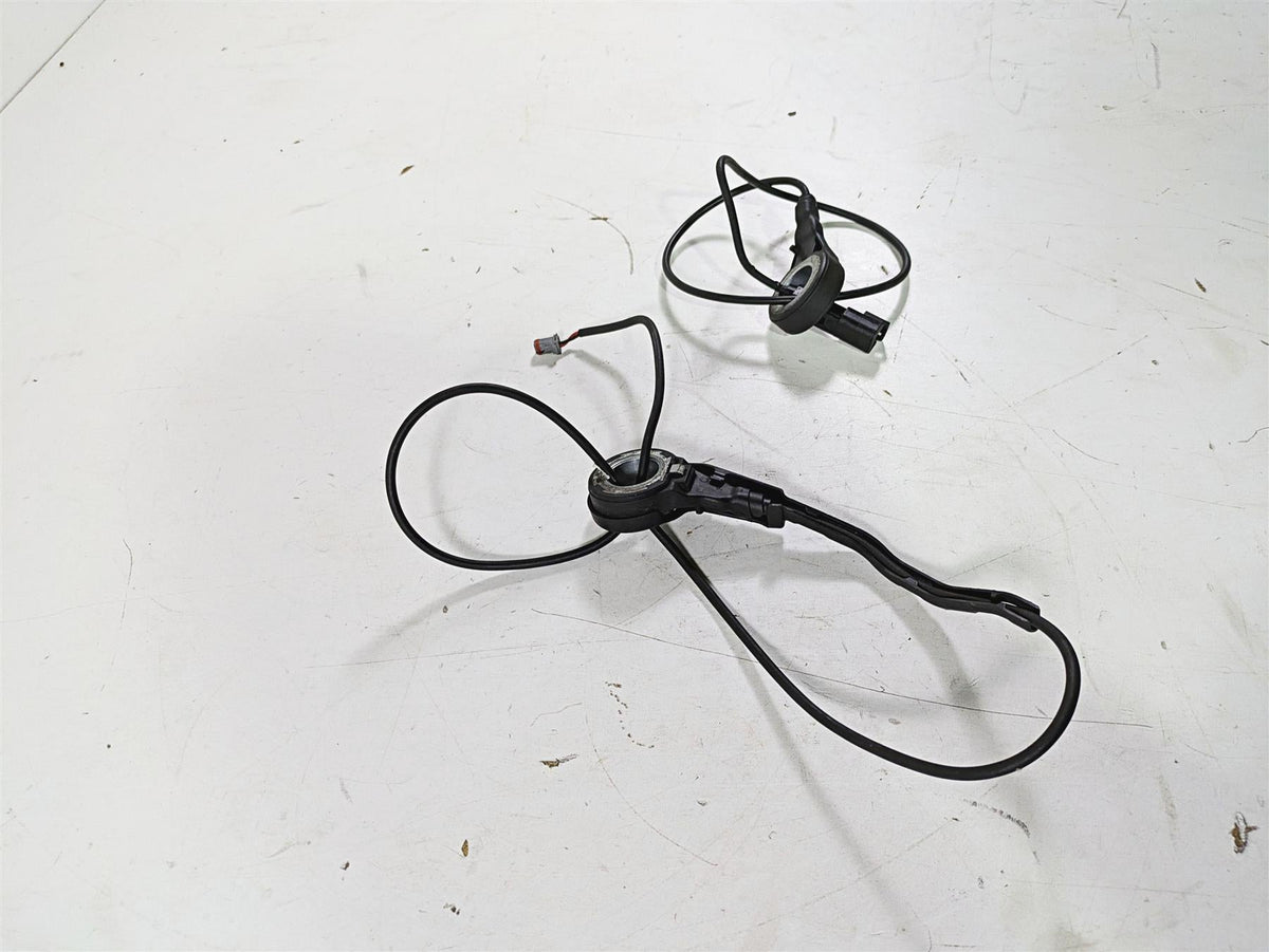 2018 Harley Softail FXFBS Fat Bob Abs Brake Wheel Speed Sensor Set 41100076 {{ shop.shopifyCountryName }} - Mototech271