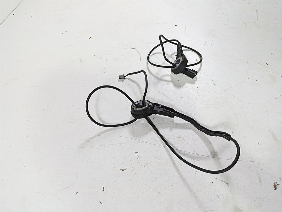 2018 Harley Softail FXFBS Fat Bob Abs Brake Wheel Speed Sensor Set 41100076 {{ shop.shopifyCountryName }} - Mototech271