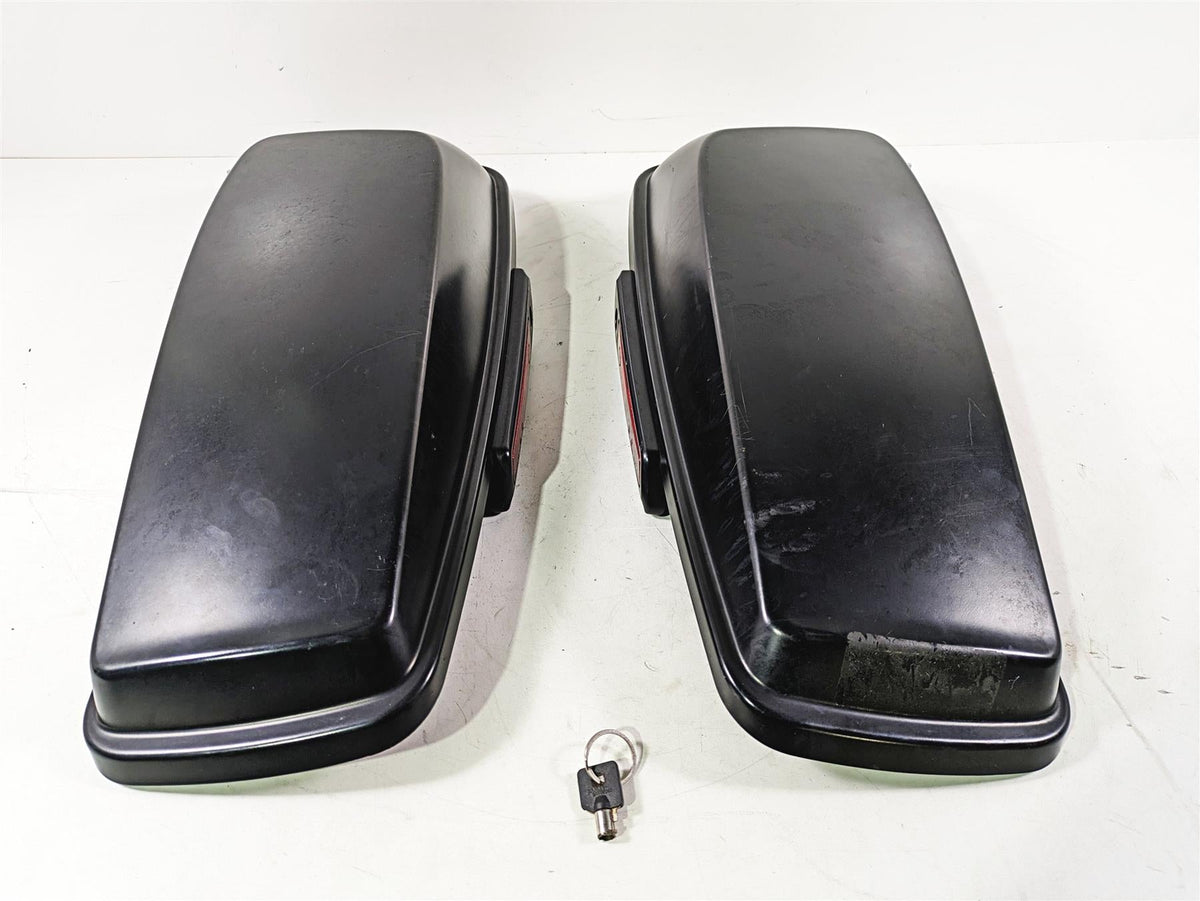 2017 Harley Touring FLTRXS Road Glide Left Right Saddlebag Lid Set Key 90200411 {{ shop.shopifyCountryName }} - Mototech271