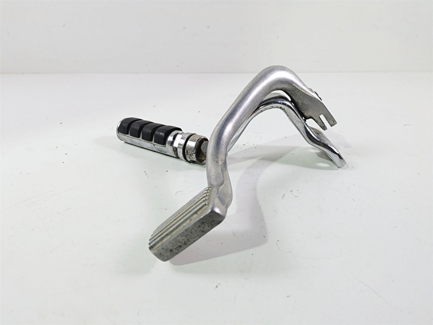 1999 Harley Dyna FXDL Low Rider Right Front Mid Footpeg & Brake Pedal 42502-90B {{ shop.shopifyCountryName }} - Mototech271