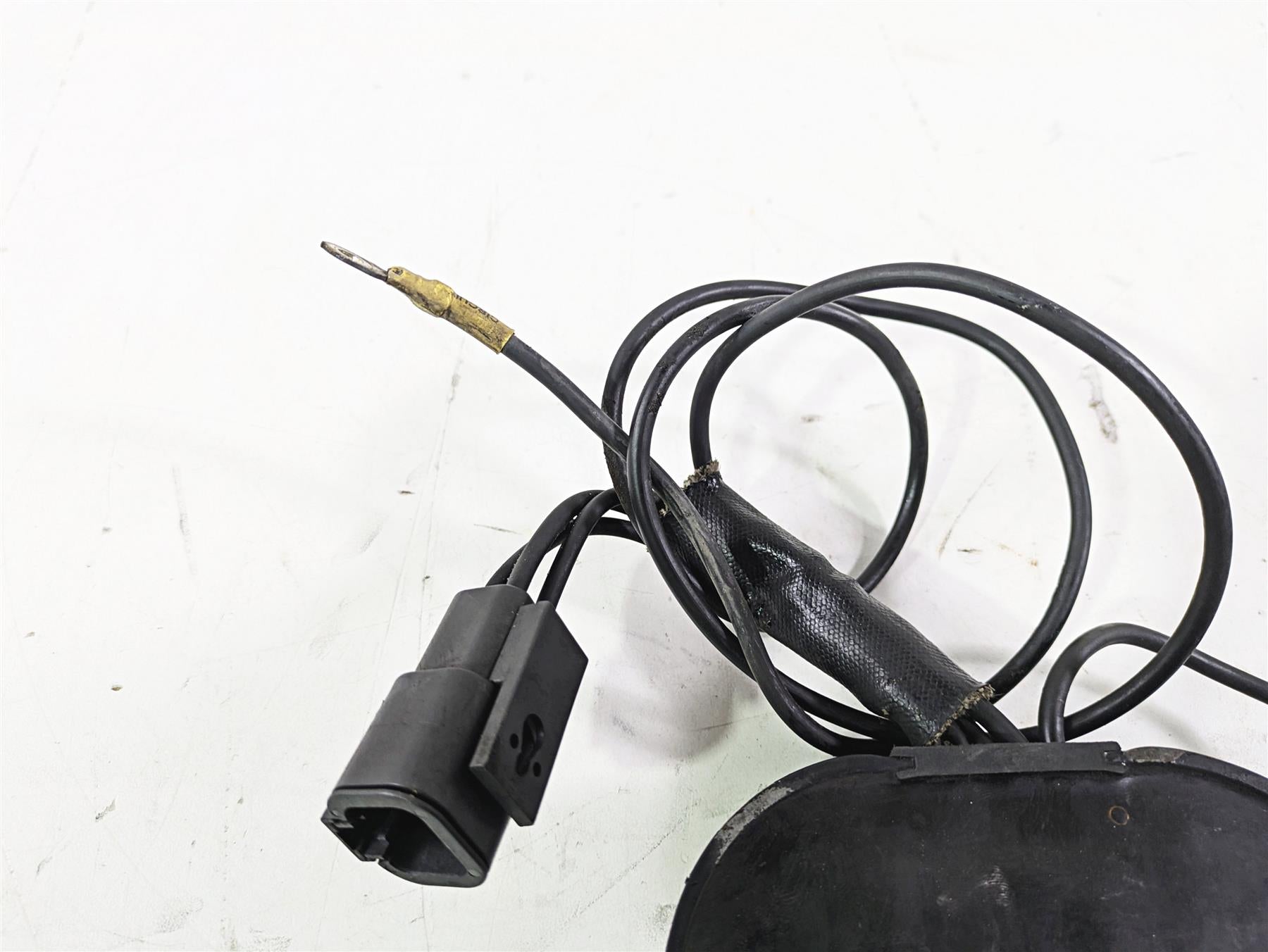 2004 Harley FLSTCI Softail Heritage Rectifier Voltage Regulator 74540-01 {{ shop.shopifyCountryName }} - Mototech271