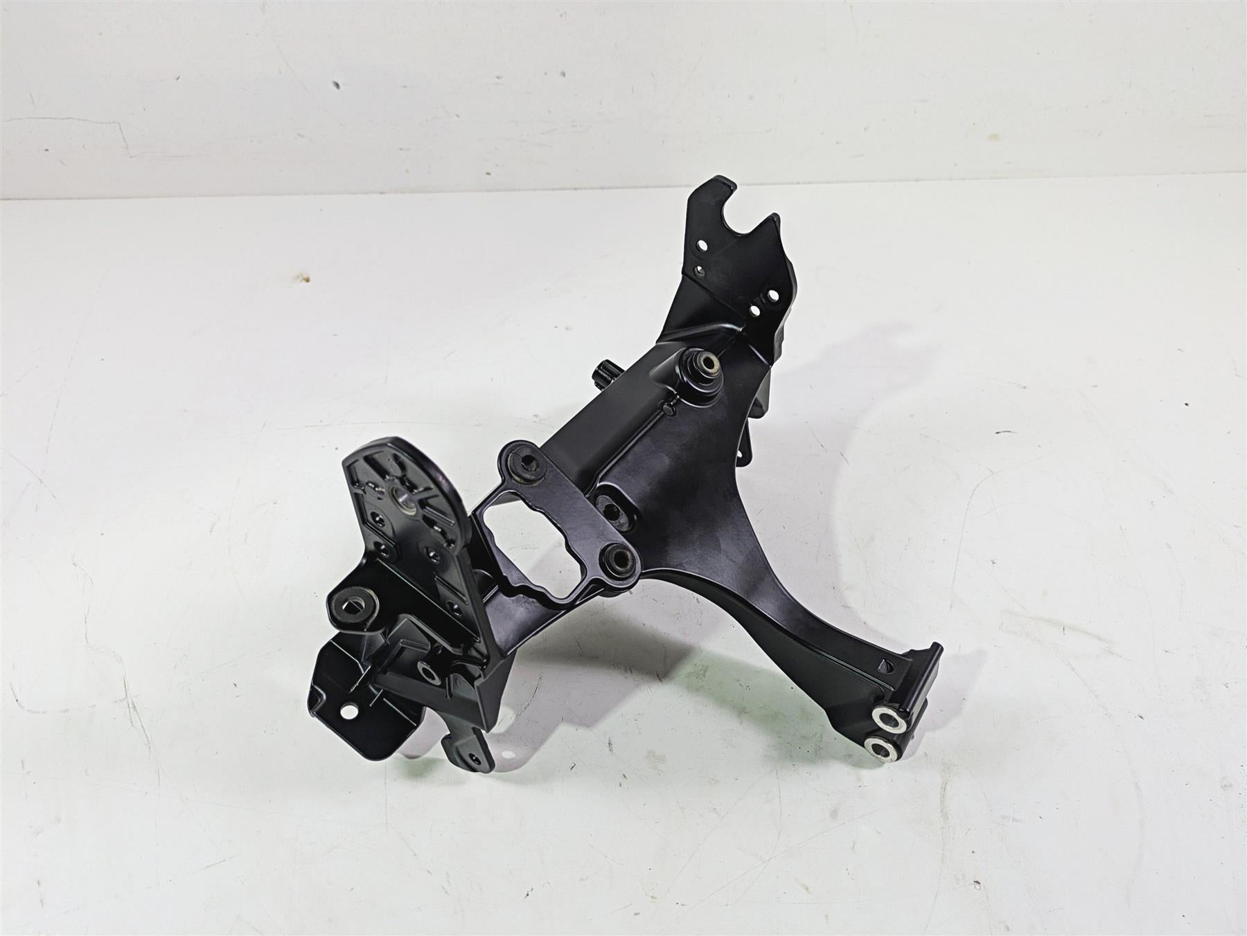 2015 BMW R1200 GS Adv K51 Front Center Stay Bracket Mount 46637726524 {{ shop.shopifyCountryName }} - Mototech271