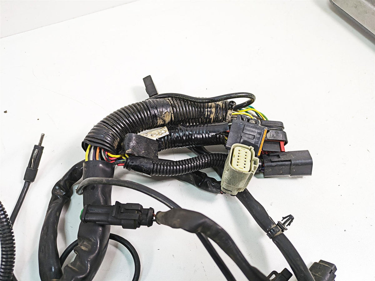 2008 Harley FLHTCU Electra Glide Main Wiring Harness Loom Abs - No Cuts 70121-08 {{ shop.shopifyCountryName }} - Mototech271