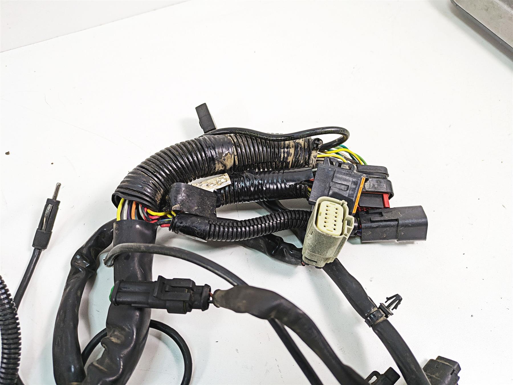 2008 Harley FLHTCU Electra Glide Main Wiring Harness Loom Abs - No Cuts 70121-08 {{ shop.shopifyCountryName }} - Mototech271