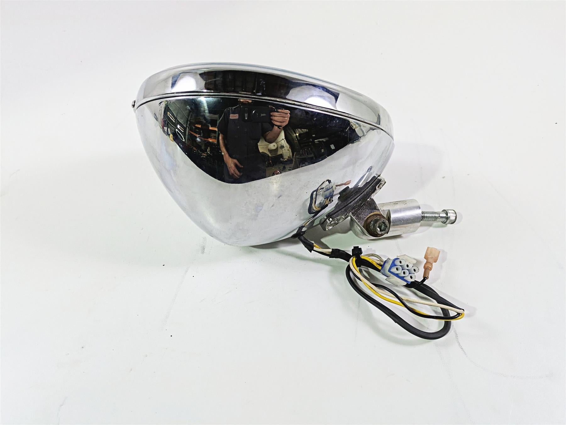 2002 Indian Spirit Deluxe Headlamp Light Lamp Lens & Bucket & Mount 68-126 {{ shop.shopifyCountryName }} - Mototech271