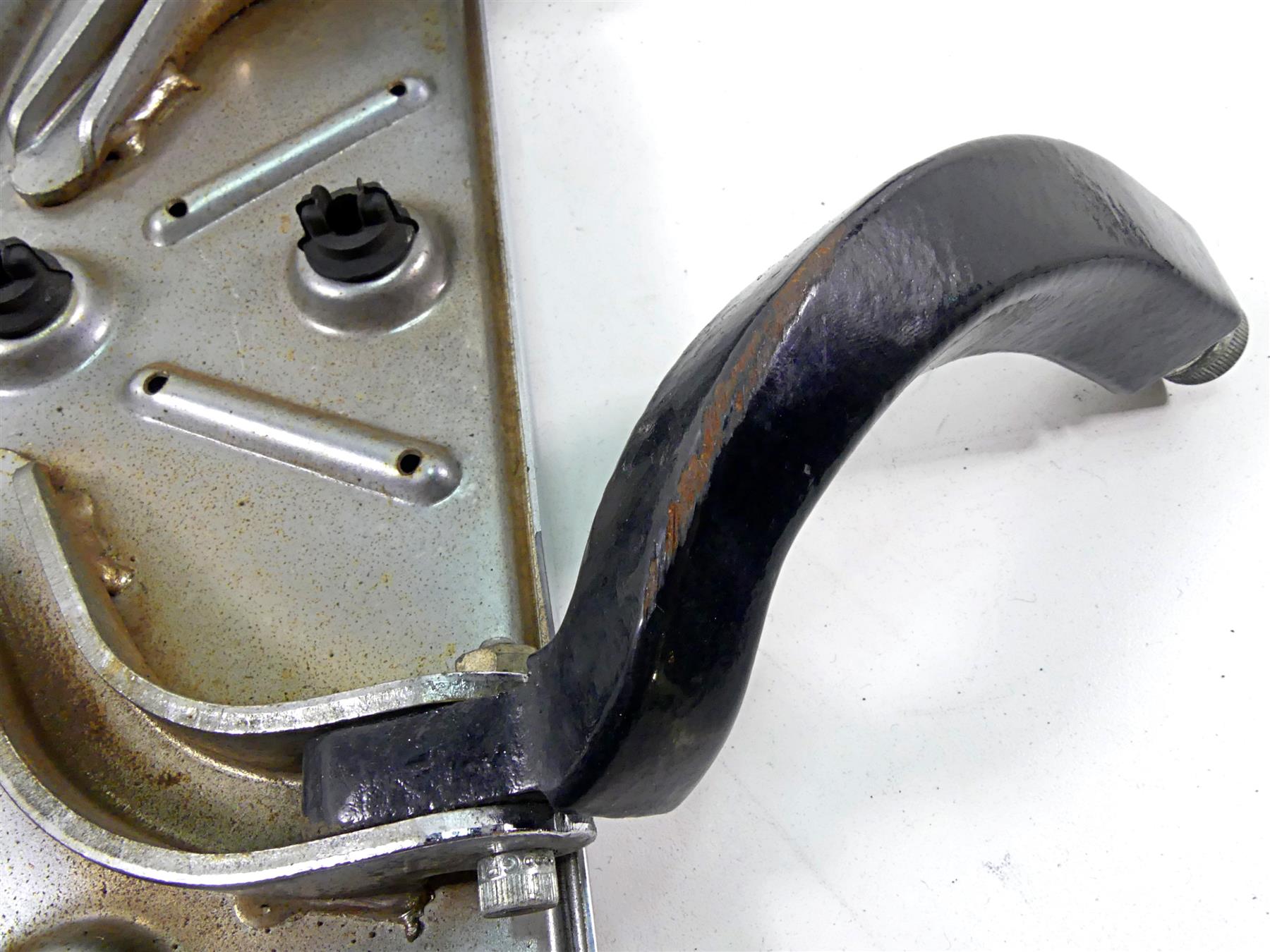 2003 Harley Touring FLHTCI E-Glide 100TH Front Floor Board Set 50621-79A {{ shop.shopifyCountryName }} - Mototech271
