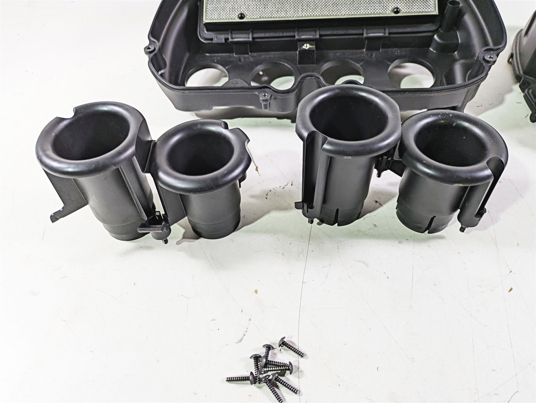 2008 Honda CBR1000RR SC59 Air Box Filter & Upper Injectors -Read 17220-MFL-000 {{ shop.shopifyCountryName }} - Mototech271