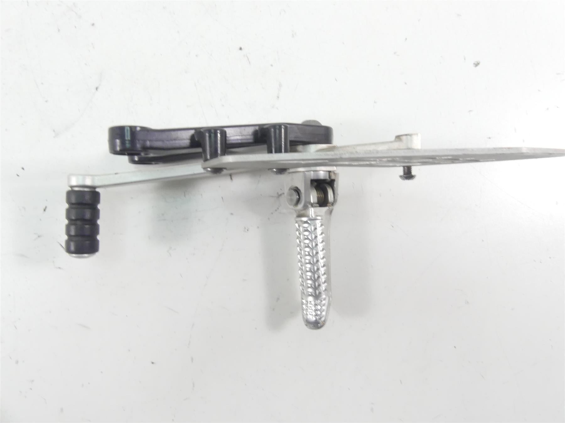 2012 BMW S1000RR K46 Left Foot Peg Footpeg Set & Shifter Lever Pedal 46717708573 {{ shop.shopifyCountryName }} - Mototech271