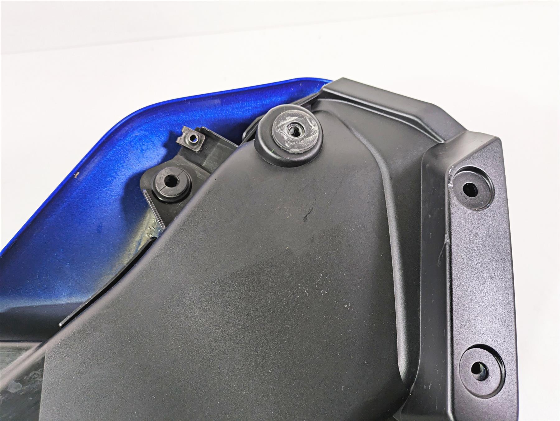 2012 Yamaha XT1200 Super Tenere Left Upper Tank Fairing Set 23P-2842M-00 {{ shop.shopifyCountryName }} - Mototech271