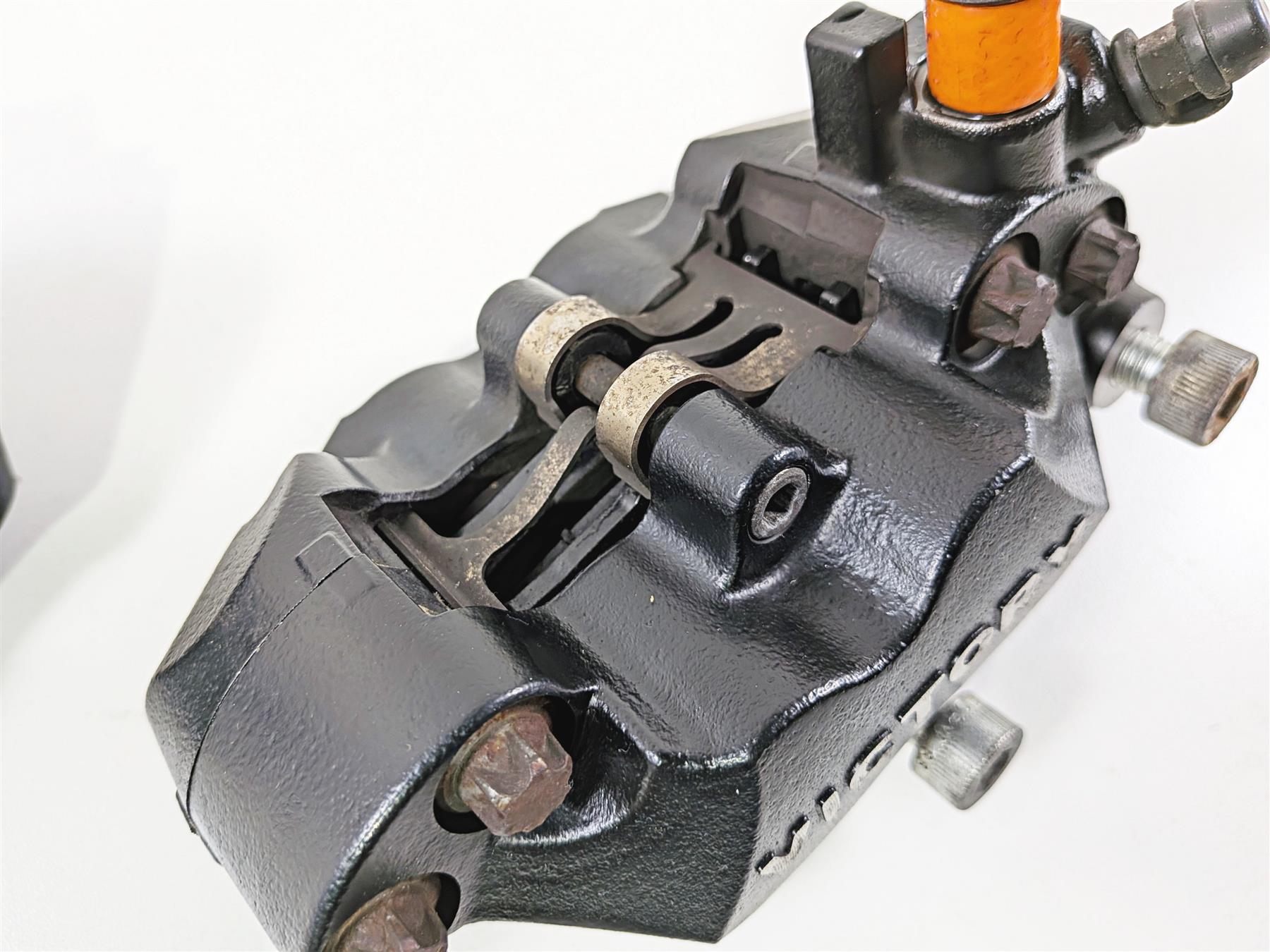 2016 Victory Cross Country Front Brake Caliper Set 1912534 1912535 {{ shop.shopifyCountryName }} - Mototech271