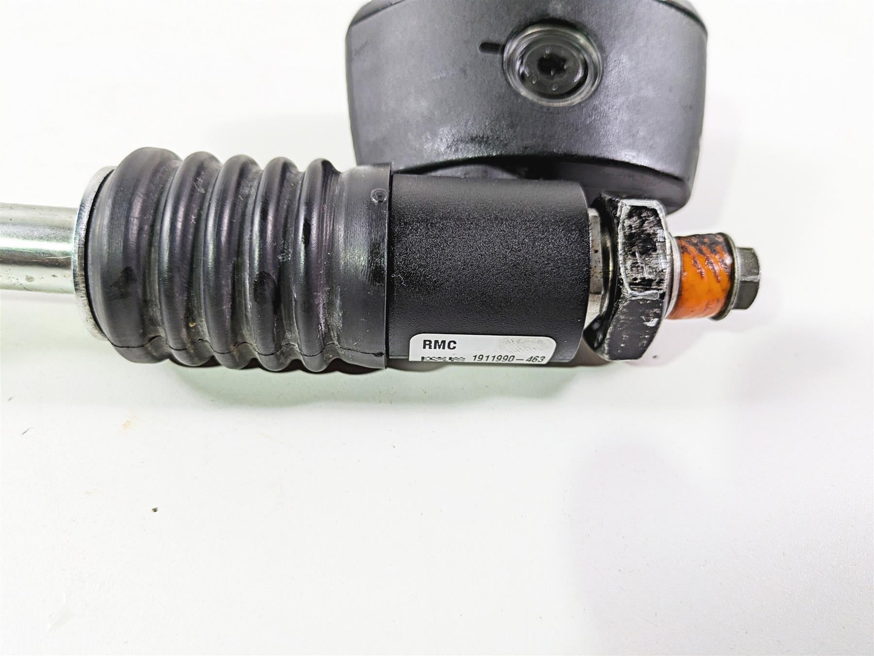 2016 Indian Chief Classic Rear Brake Master Cylinder 2205153 2206306 1911990-463 {{ shop.shopifyCountryName }} - Mototech271