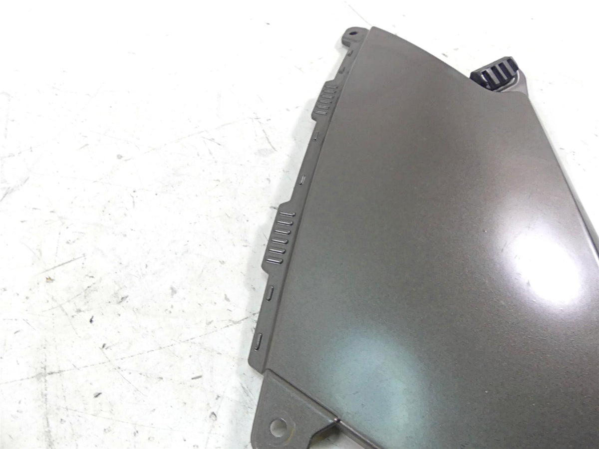 2009 BMW R1200 GS K25 Left Between Leg Side Cover Fairing 46637693433 {{ shop.shopifyCountryName }} - Mototech271