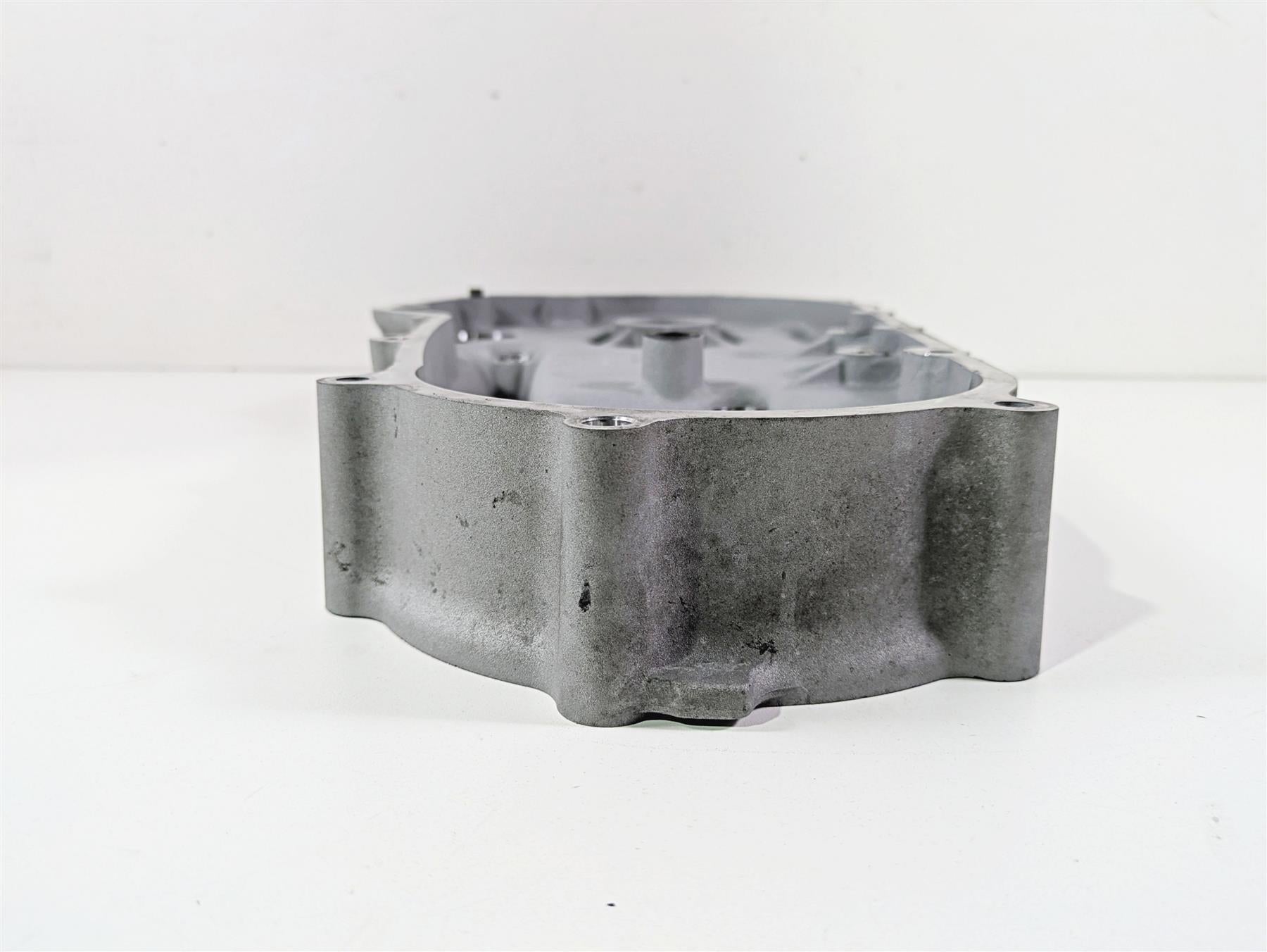 2009 Harley FXDC Dyna Super Glide Inner Primary Drive Clutch Cover Mid 60681-06B {{ shop.shopifyCountryName }} - Mototech271