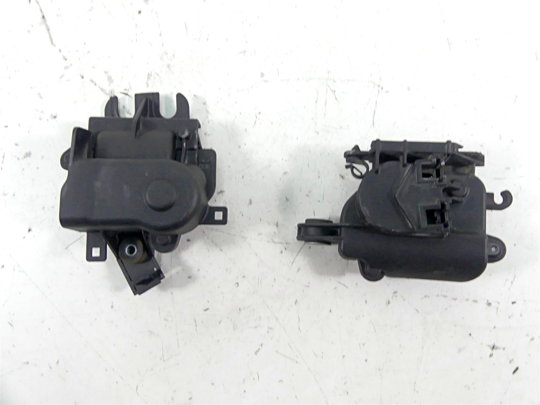 2018 BMW S1000RR K46 Exhaust Actuator Servo Motor Set 18517722614 18519443059 {{ shop.shopifyCountryName }} - Mototech271