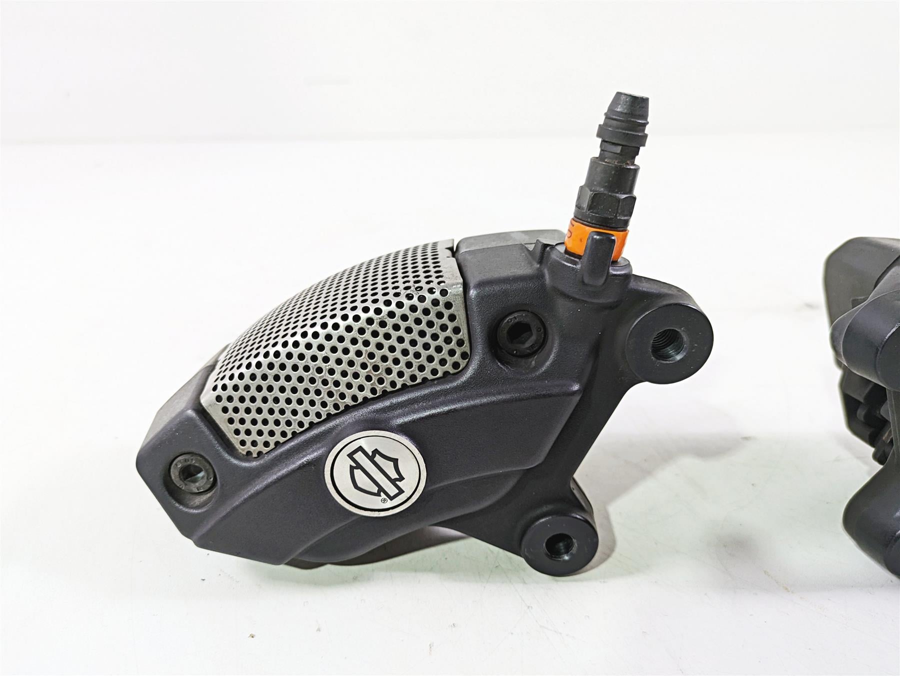 2010 Harley Touring FLHX Street Glide Front Brake Caliper Set 43027-08 44023-08 {{ shop.shopifyCountryName }} - Mototech271