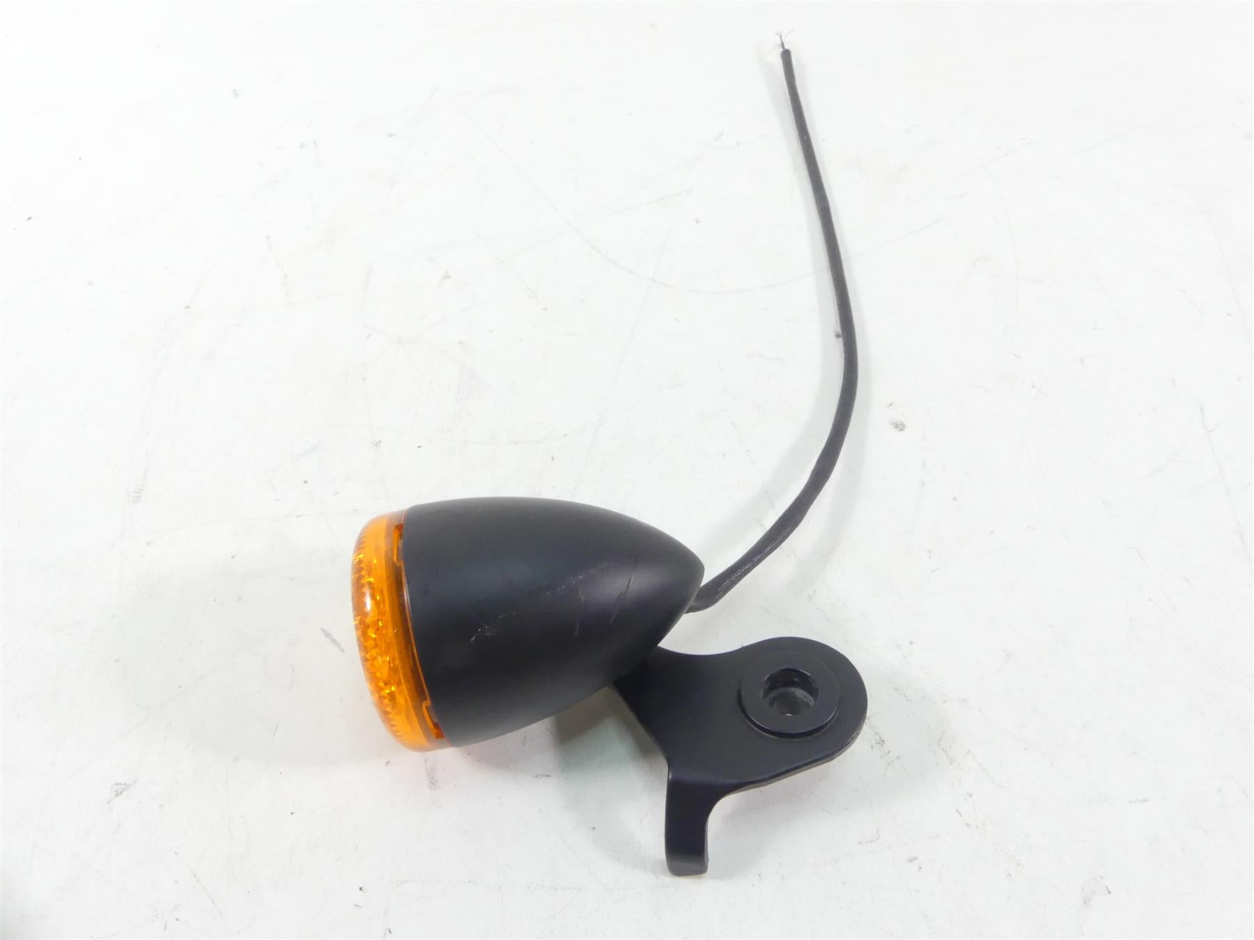 2016 Indian Chief Dark Horse Front Left Turn Signal Blinker & Mount 2412298 {{ shop.shopifyCountryName }} - Mototech271