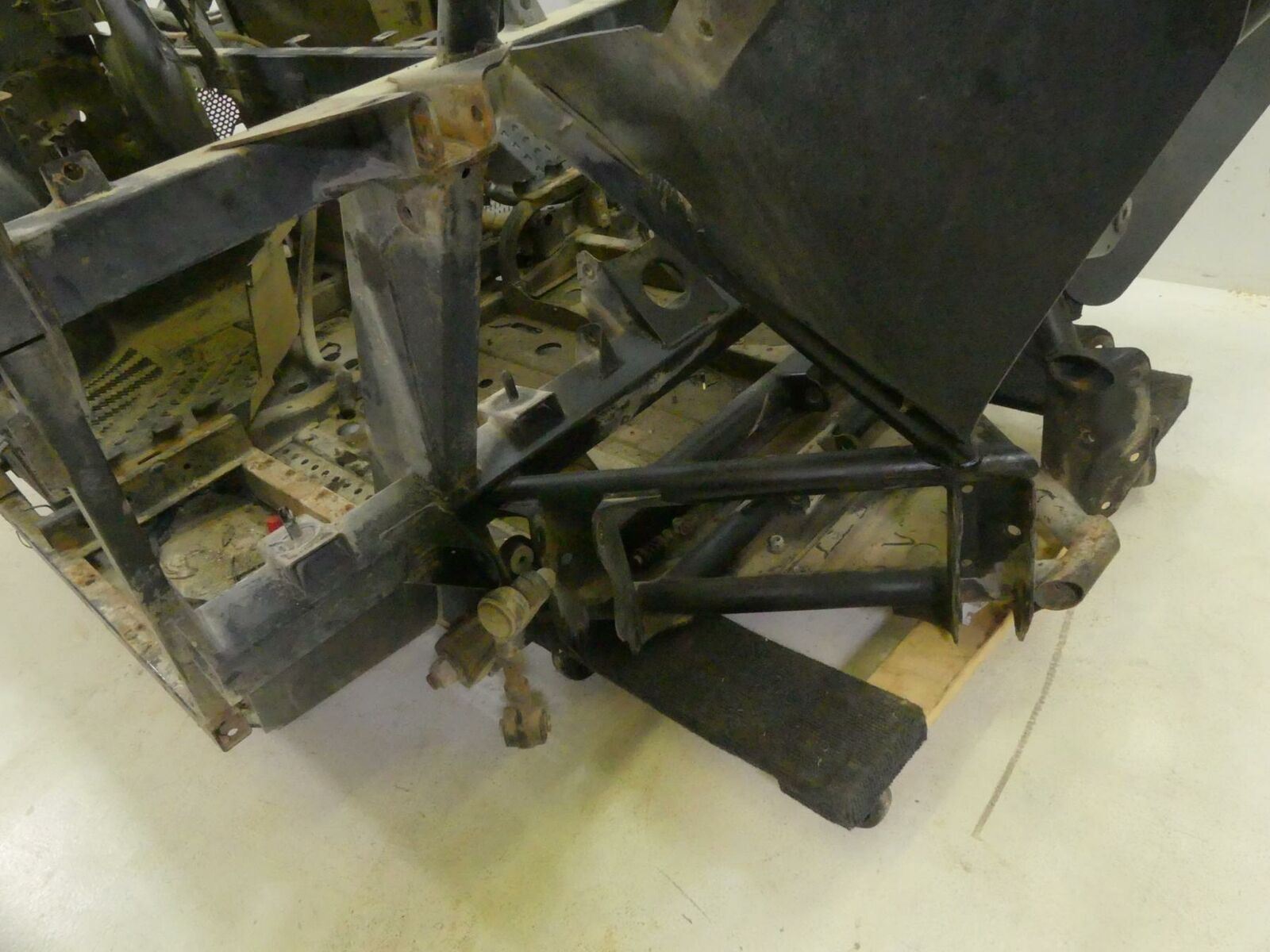 2014 Can-Am Maverick 1000R STD Straight Main Frame Chassis Slvg 715002073 {{ shop.shopifyCountryName }} - Mototech271