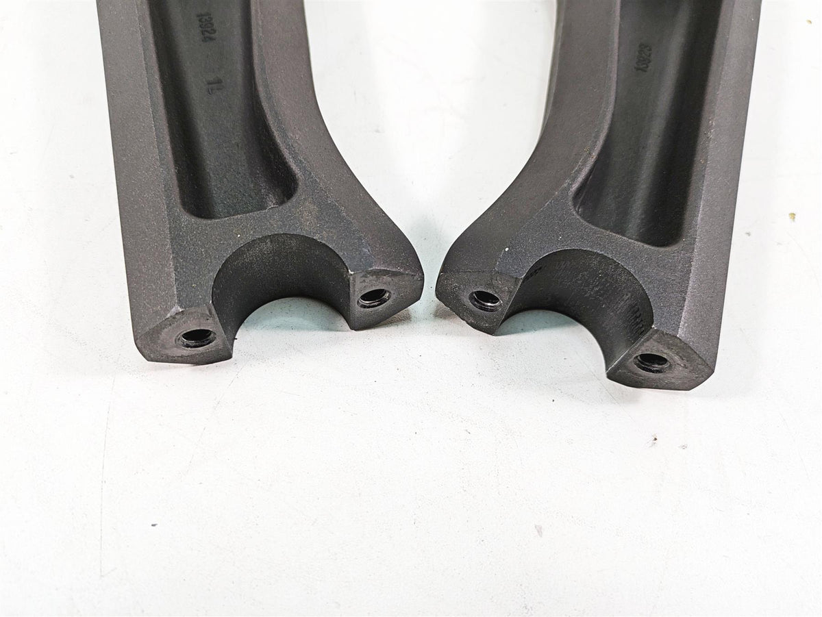 2016 Suzuki M109R VZR1800 Handlebar Holder Riser Set 56224-48G30 56225-48G30 {{ shop.shopifyCountryName }} - Mototech271