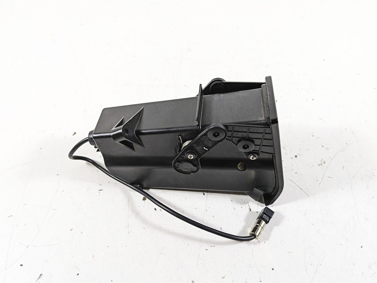 2015 Harley Touring FLHXS Street Glide Front Fairing Media Compartment 76000117 {{ shop.shopifyCountryName }} - Mototech271