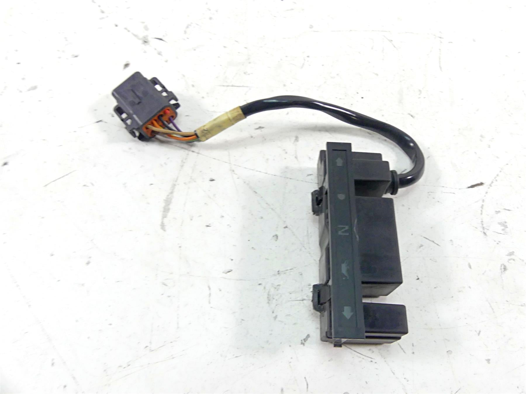 2006 Harley Softail FXSTSI Springer Indicator Instrument Lights 68113-99C {{ shop.shopifyCountryName }} - Mototech271