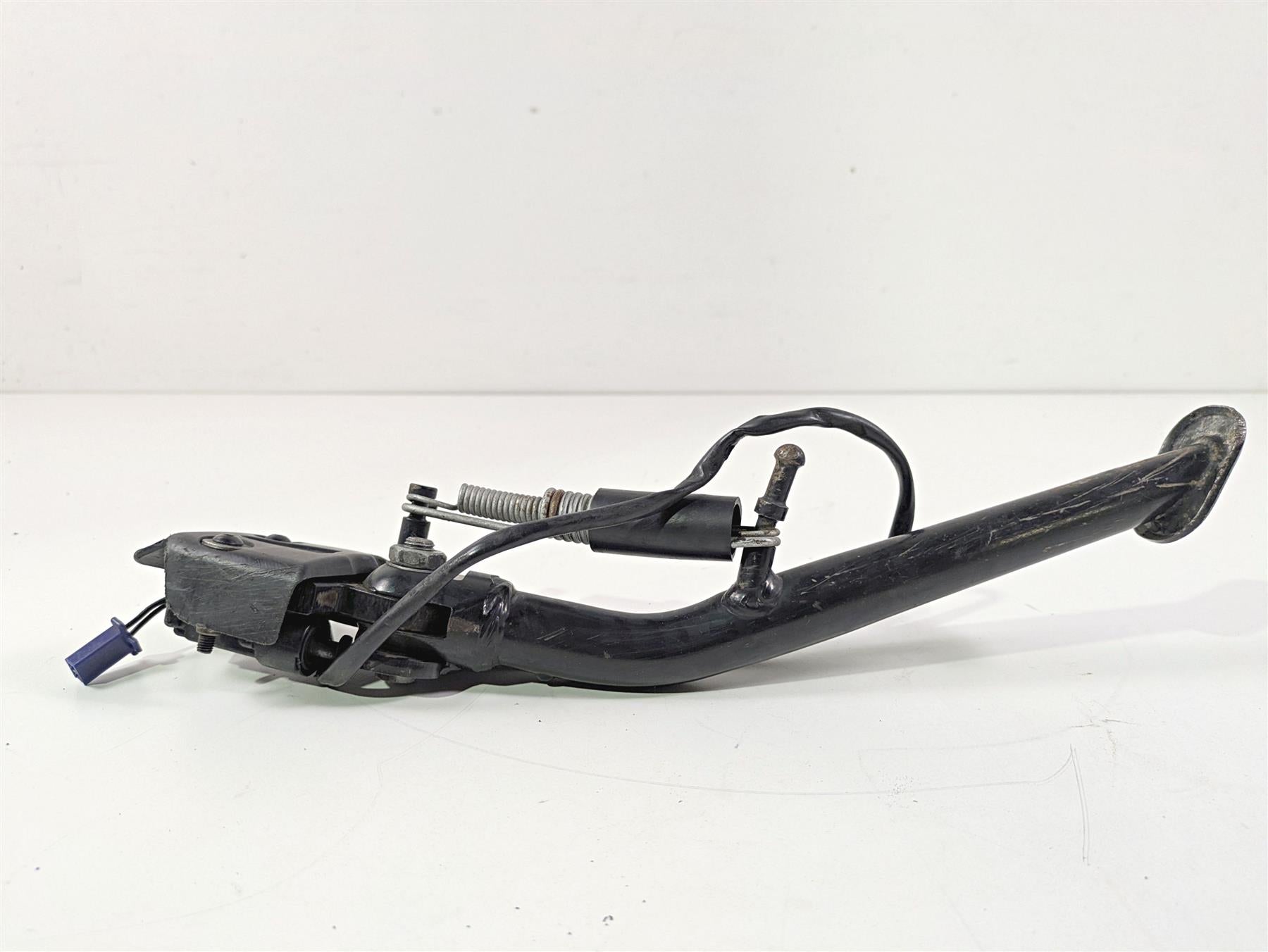 2017 Aprilia RSV 1100 Tuono V4 Factory Side Kickstand & Safety Switch 2B003283 {{ shop.shopifyCountryName }} - Mototech271