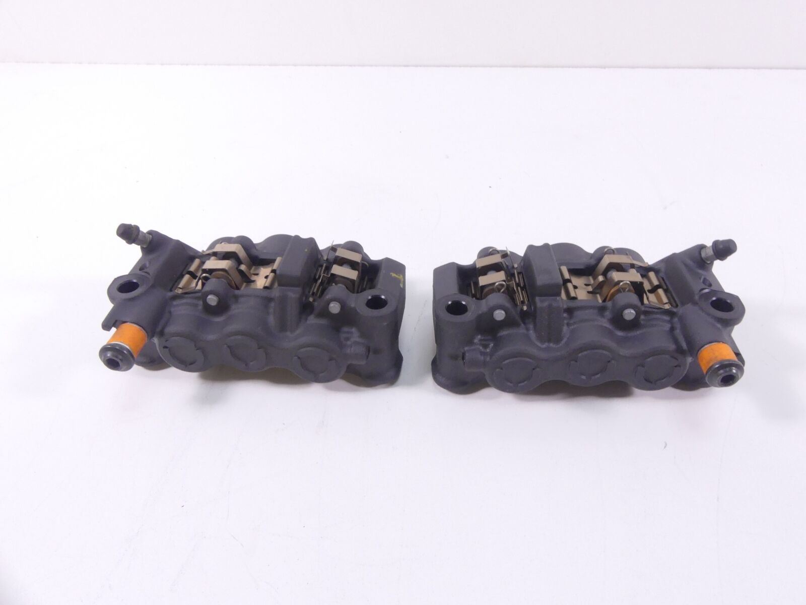 2019 Yamaha VMX17 V-Max 1700 Front Left Right Brake Caliper Set 4C8-2580T-10-00 {{ shop.shopifyCountryName }} - Mototech271