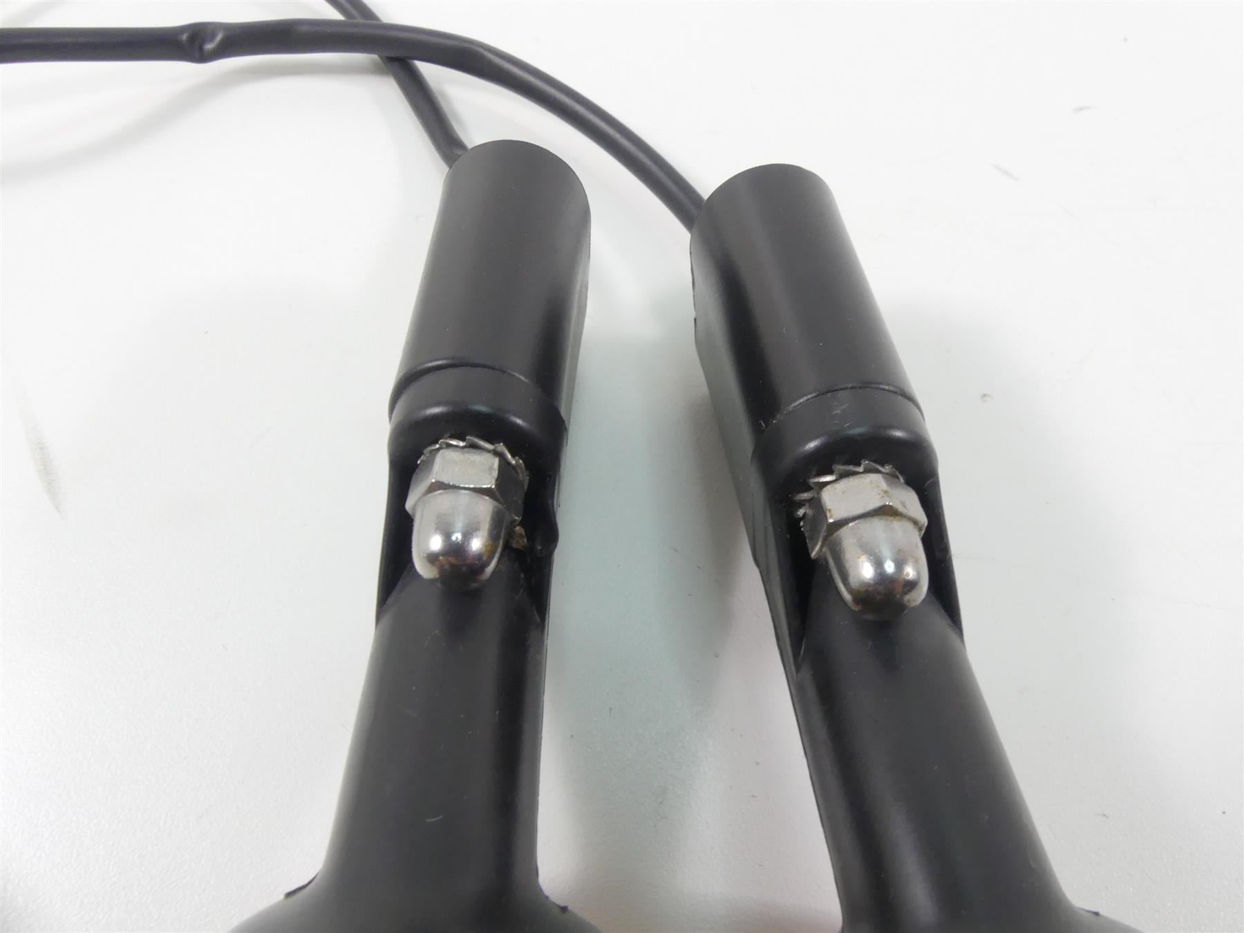 2016 Moto Guzzi V7 II Special 750 Front Blinker Turn Signal Set B063800 B063801 {{ shop.shopifyCountryName }} - Mototech271
