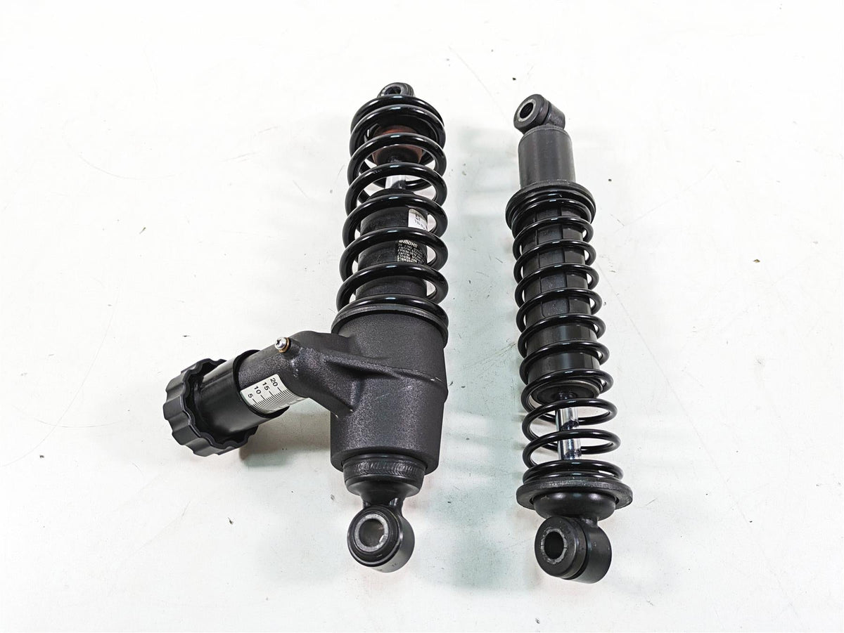 2019 Harley Touring FLHX Street Glide 12" Low Rear Adjustable Shocks 54000096 {{ shop.shopifyCountryName }} - Mototech271