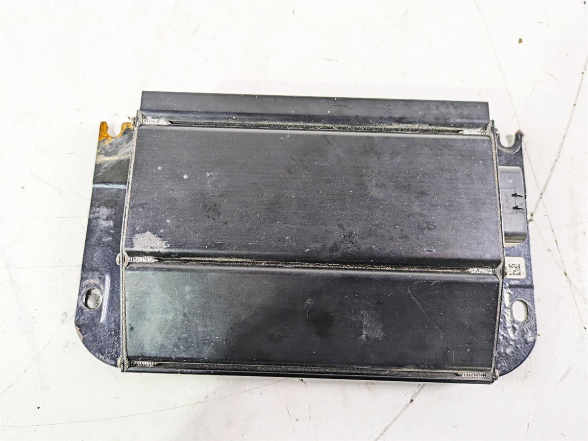 2007 Harley Touring FLHTCU SE CVO E-Glide Harman Kardon Amplifier Amp 76192-06A {{ shop.shopifyCountryName }} - Mototech271