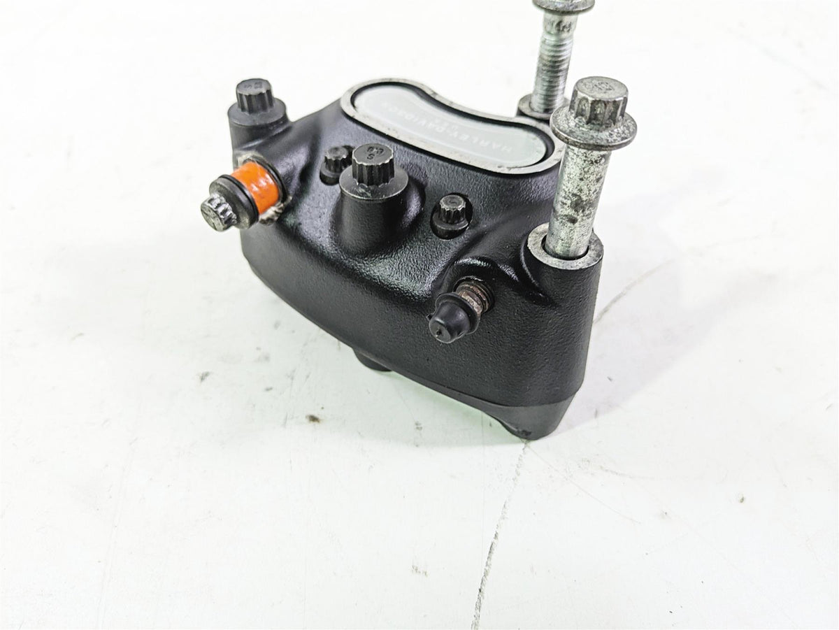 2004 Harley FLSTCI Softail Heritage Front Brake Caliper 44046-00D {{ shop.shopifyCountryName }} - Mototech271