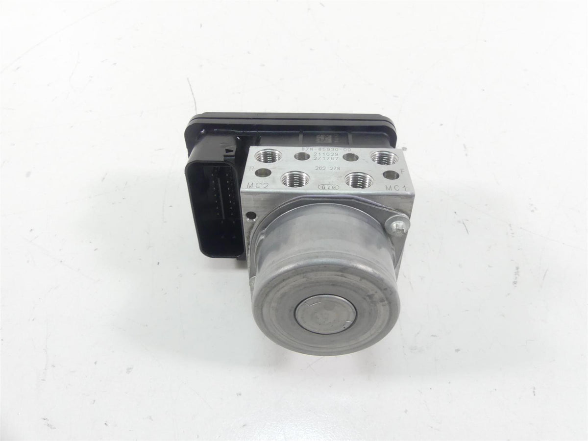 2022 Yamaha MT09 FZ09 Abs Brake Pump Pressure Module B7N-85930-09-00 {{ shop.shopifyCountryName }} - Mototech271