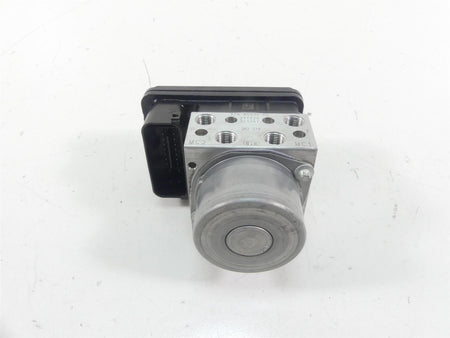 2022 Yamaha MT09 FZ09 Abs Brake Pump Pressure Module B7N-85930-09-00 {{ shop.shopifyCountryName }} - Mototech271