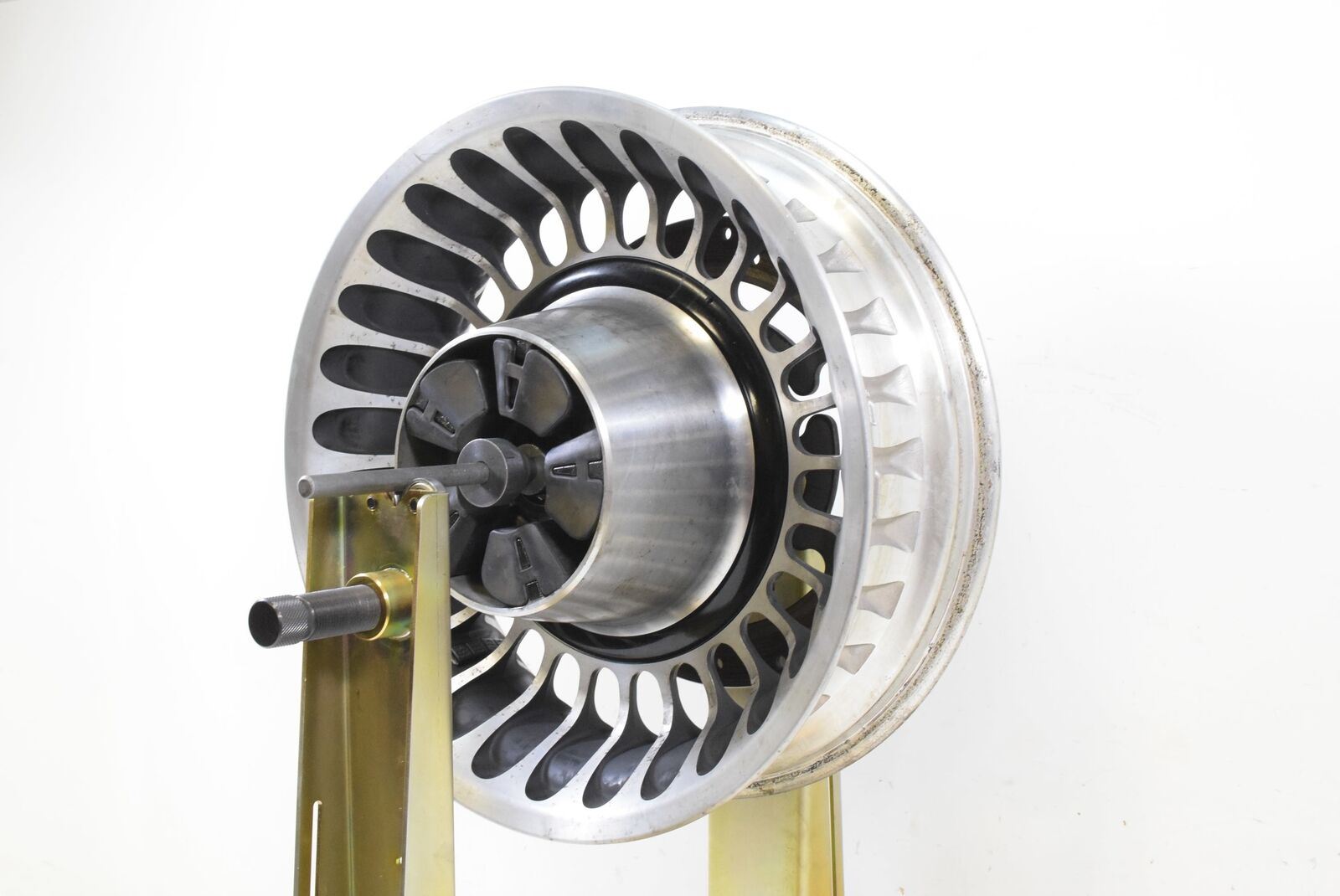2009 Harley Touring FLTR Road Glide Rear 16x5 Straight Rim Wheel 40900193 {{ shop.shopifyCountryName }} - Mototech271