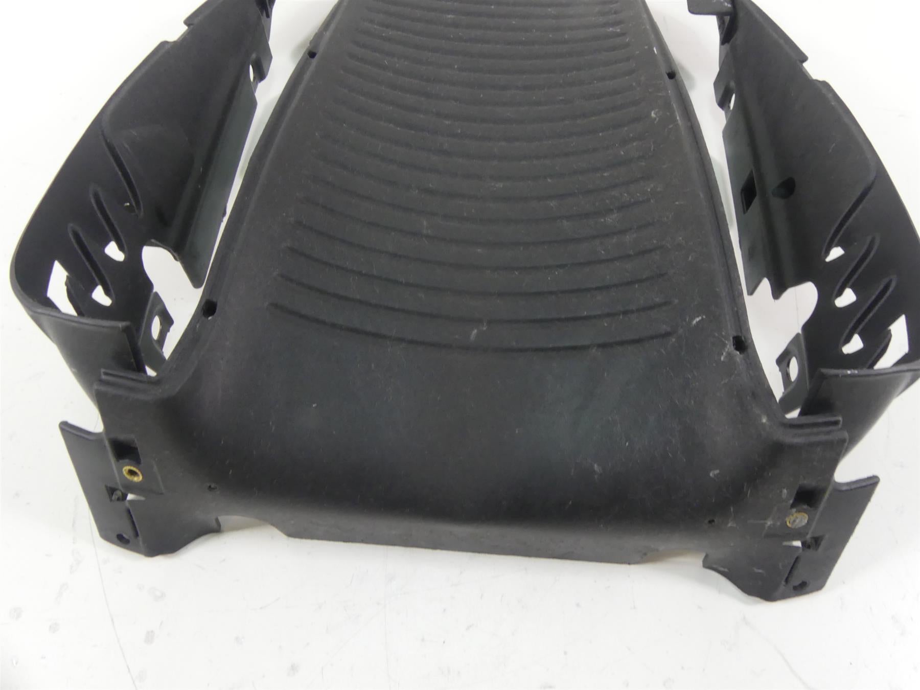 2006 Harley VRSCD Night V Rod Radiator Cooler Center Cover Fairing 26788-01A {{ shop.shopifyCountryName }} - Mototech271