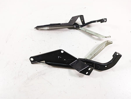 2010 Harley Touring FLHTCU Electra Glide Front Fairing Mount Holder Set 58479-96 {{ shop.shopifyCountryName }} - Mototech271