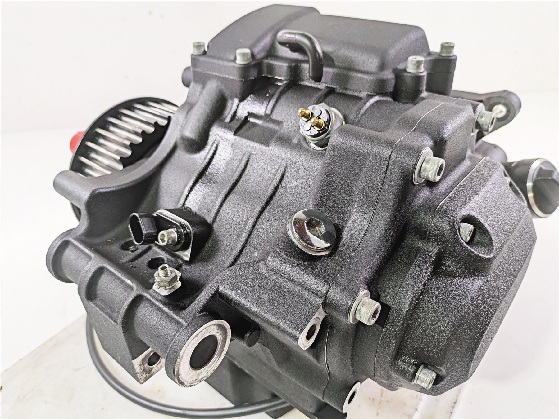 2014 Harley FXDF Dyna Fat Bob Transmission Gear Box 6 Speed 16K 33083-10A {{ shop.shopifyCountryName }} - Mototech271