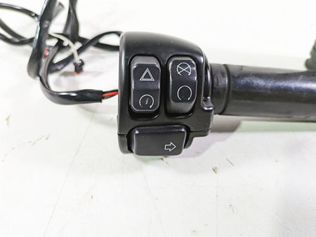 2018 Harley Softail FXFBS Fat Bob Right Hand Control Switch Start Stop 71500462 {{ shop.shopifyCountryName }} - Mototech271