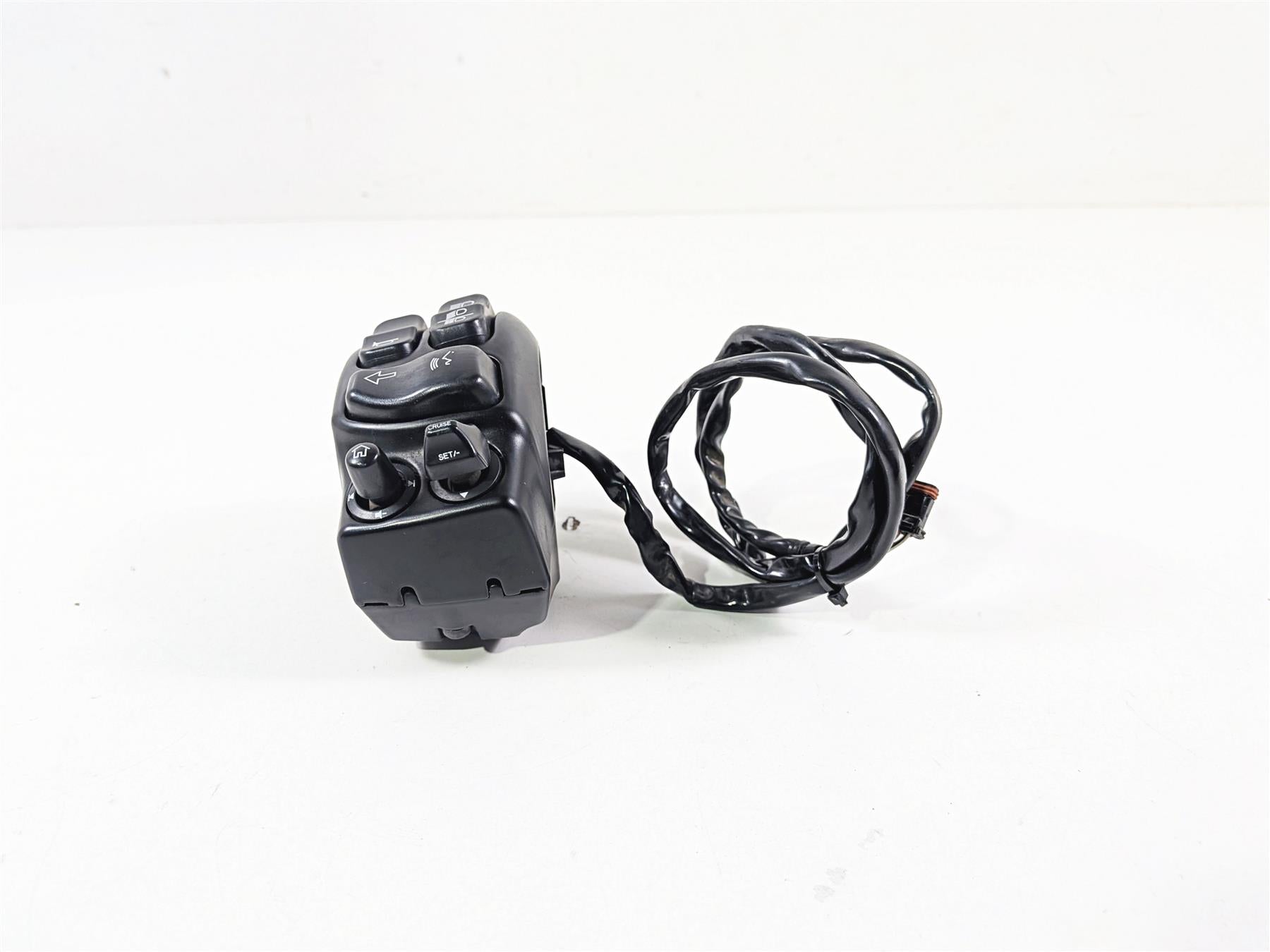 2020 Harley Touring FLTRK Road Glide Left Hand Control Switch - No Tc 71500128B {{ shop.shopifyCountryName }} - Mototech271