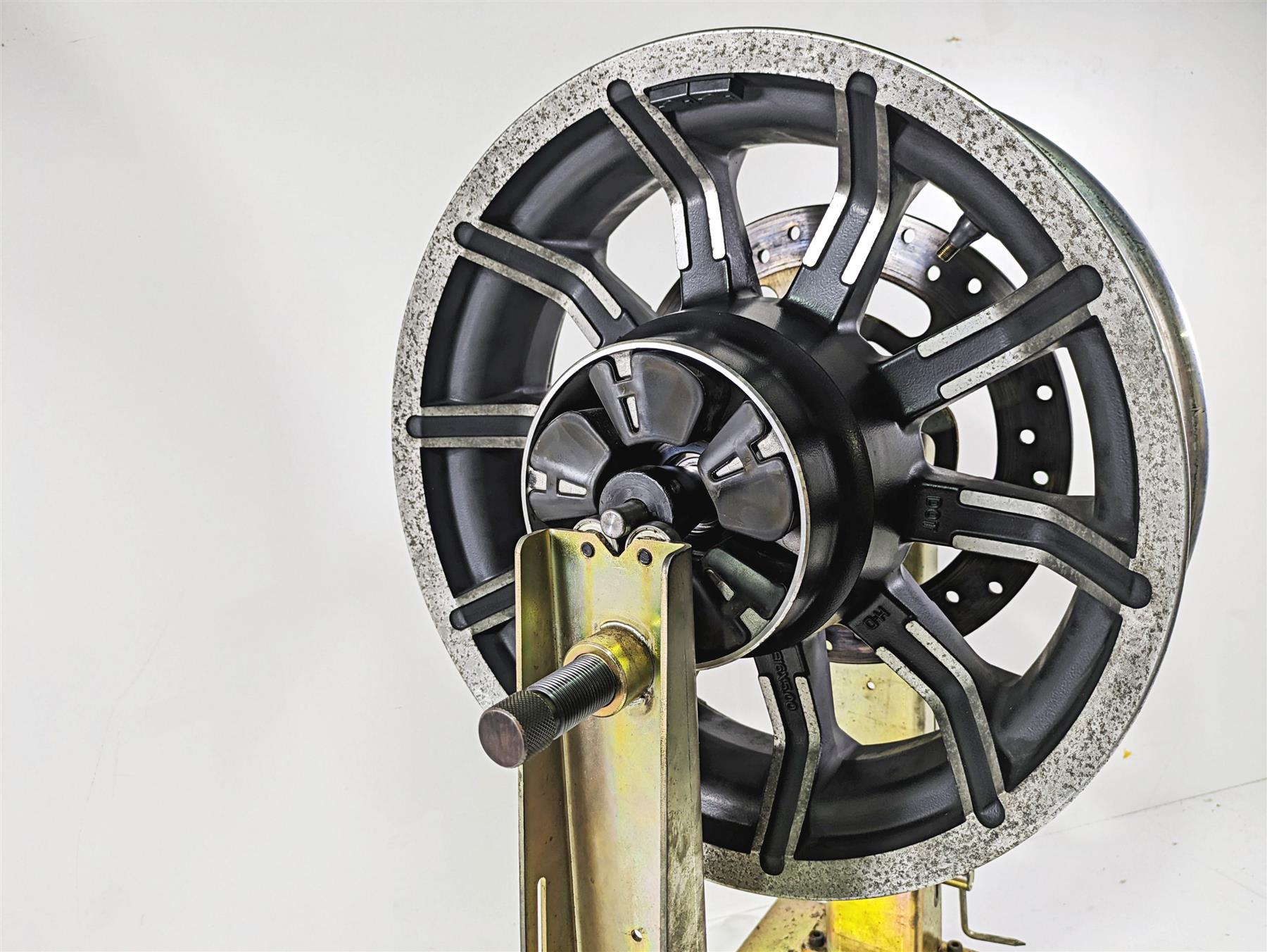 2020 Harley Touring FLHT Electra Glide 16x5 Impeller Rear Wheel 10 Sp 40900528 {{ shop.shopifyCountryName }} - Mototech271