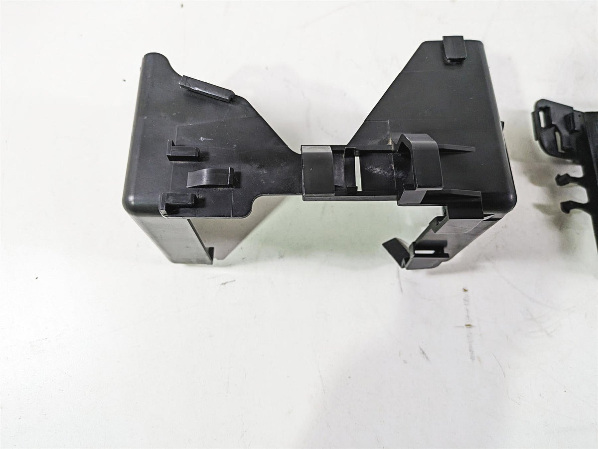 2013 Harley VRSCDX Night Rod Sp All Electric Plastic Holder In Set 70394-07 {{ shop.shopifyCountryName }} - Mototech271