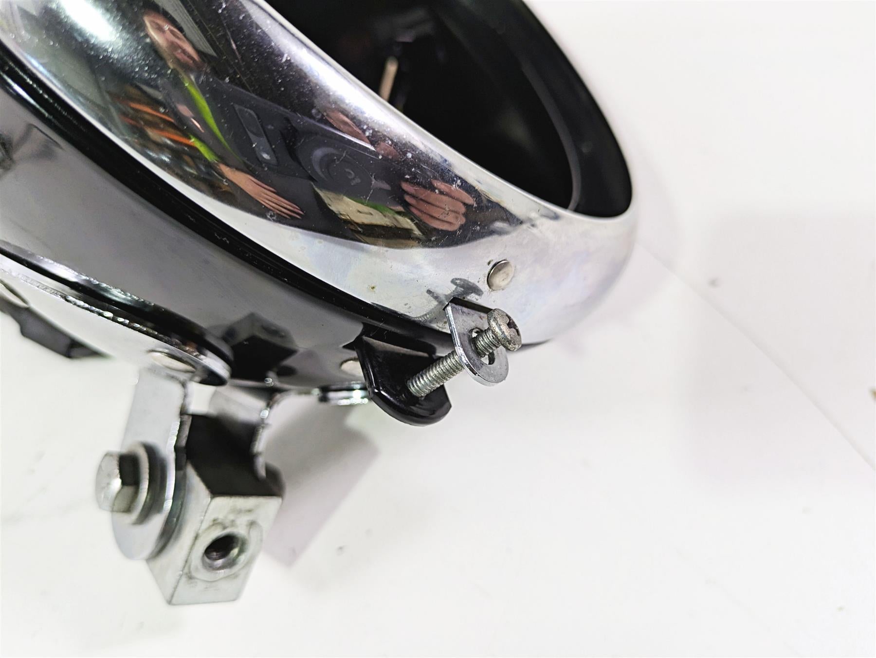 2017 Harley FLS Softail Slim 7" Headlight Head Light Bucket & Bracket 73295-10 {{ shop.shopifyCountryName }} - Mototech271