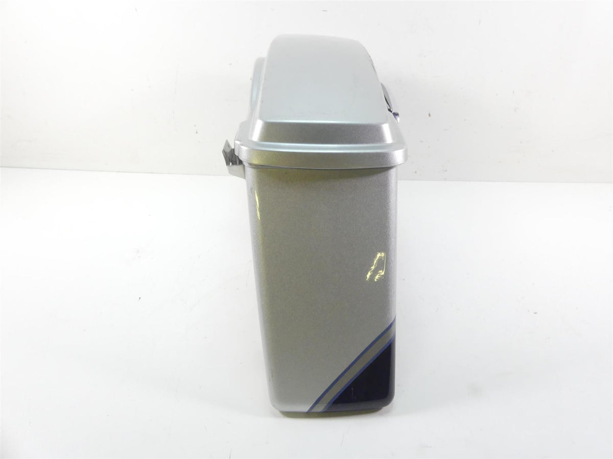 2009 Harley FLHTCU SE4 CVO E-Glide Right Saddlebag Saddle Bag 88277-09 {{ shop.shopifyCountryName }} - Mototech271