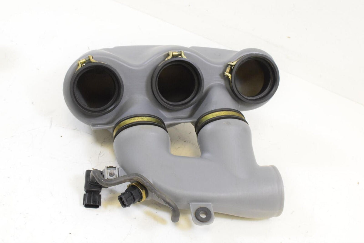2011 Triumph Rocket 3 III Side Air Filter Cleaner Breather 2202212 {{ shop.shopifyCountryName }} - Mototech271